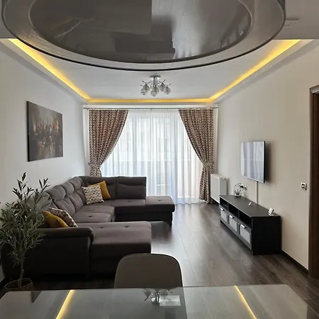 La Gigi-3